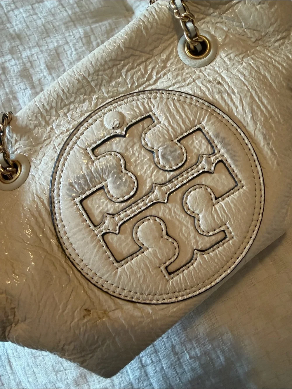 Tory Burch Cream Pebbled Leather Shoulder Bag with Gold Chain